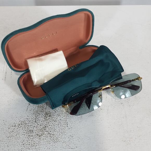 Gucci GG Narrow Rectangular Sunglasses - Picture 2 of 6